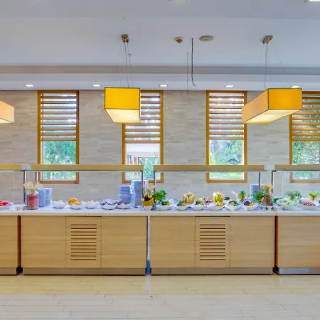 Hotel Kervansaray 4*